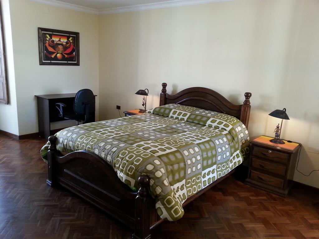 Villa Oropeza Hostel Sucre Rum bild
