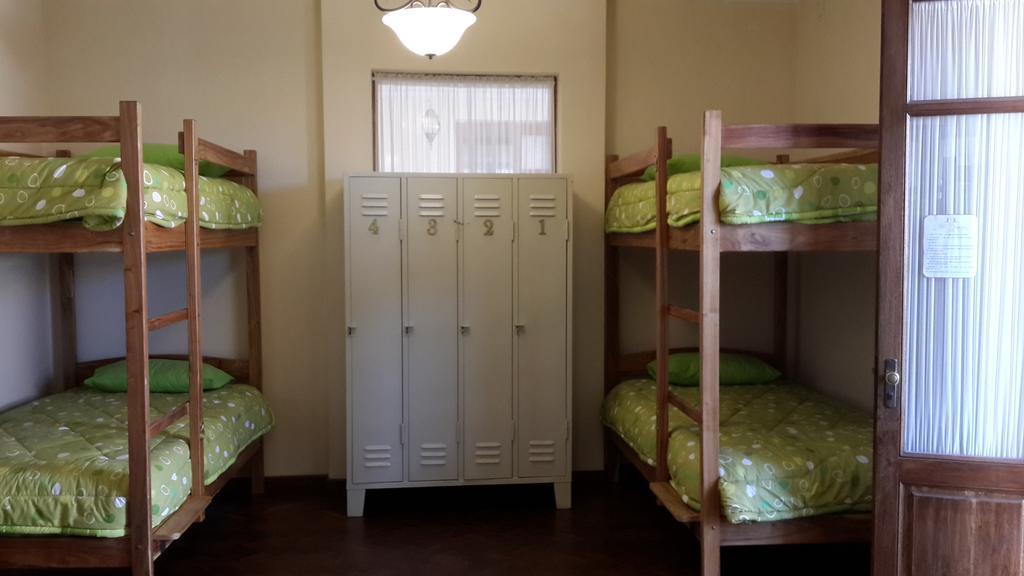Villa Oropeza Hostel Sucre Exteriör bild