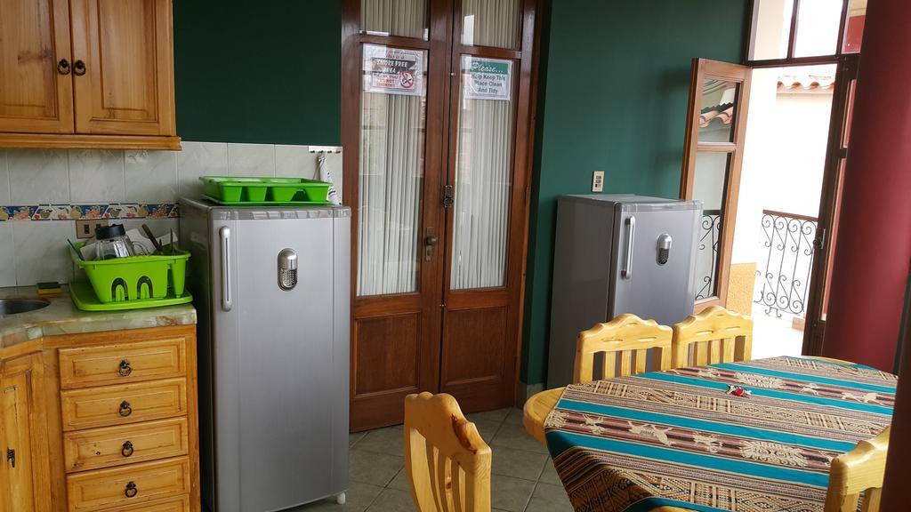 Villa Oropeza Hostel Sucre Exteriör bild