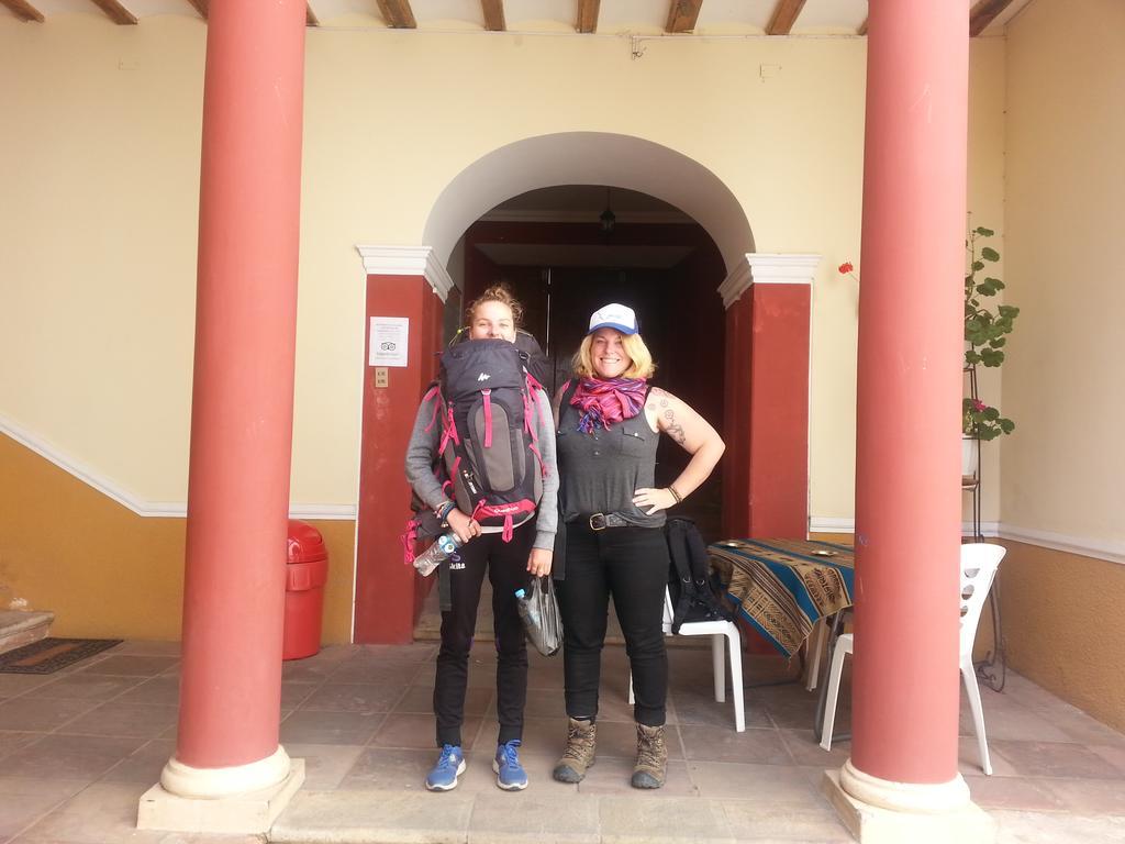 Villa Oropeza Hostel Sucre Exteriör bild
